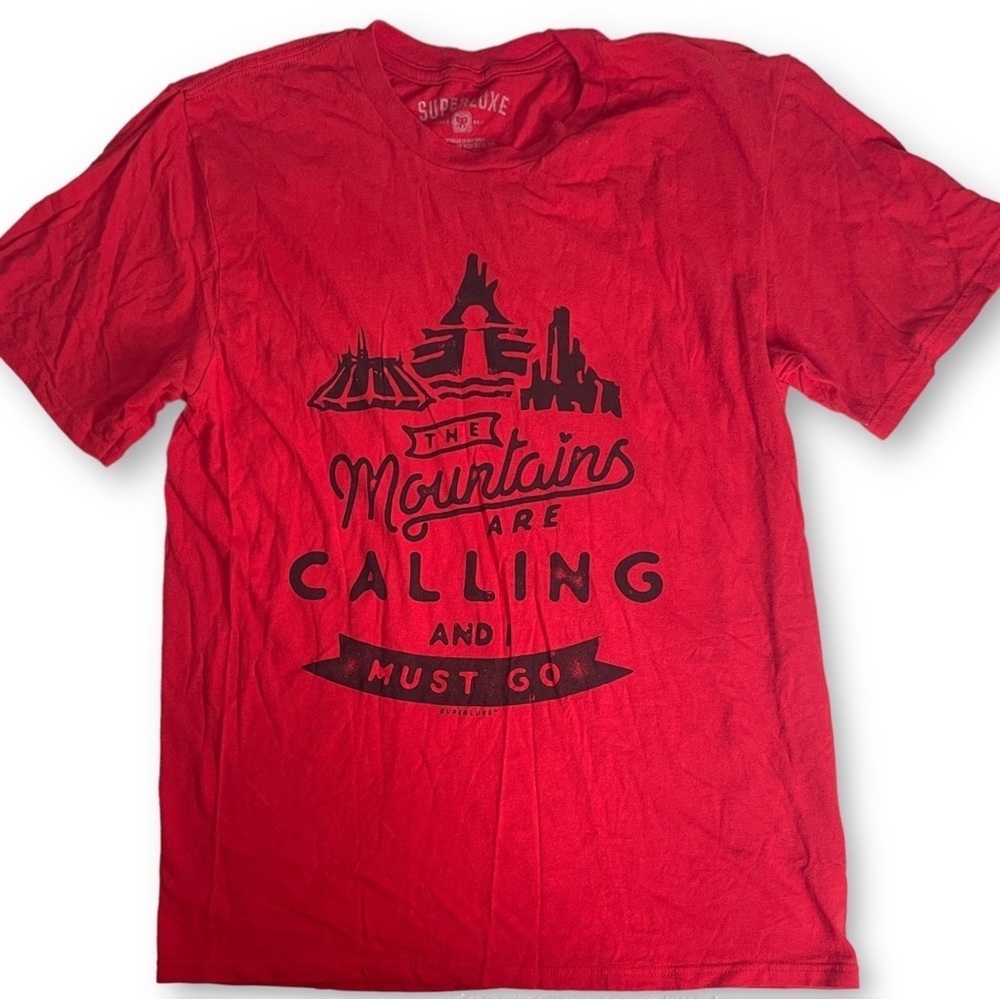 Disney Mountains Tee Size L Men's Unisex Superluxe Red Disneyland Disney World